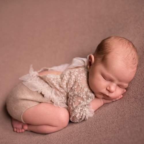 Крошечка с красивым именем Мия, 11 дней