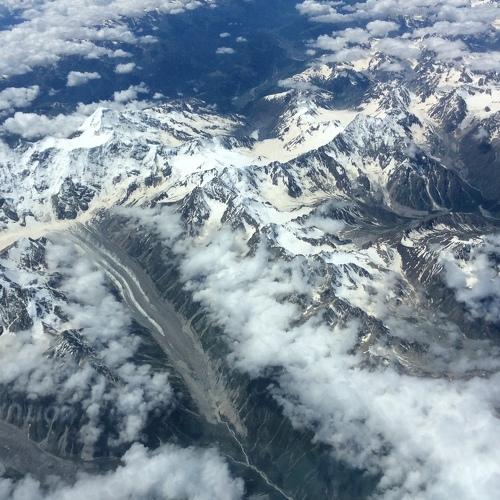 Где-то над Кавказом (Somewhere over Caucasus)