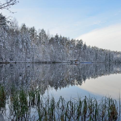 Зимнее озеро
