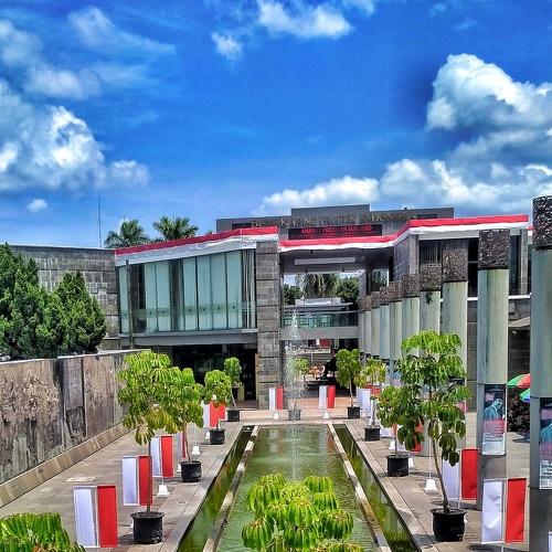 Bungkarno tomb library