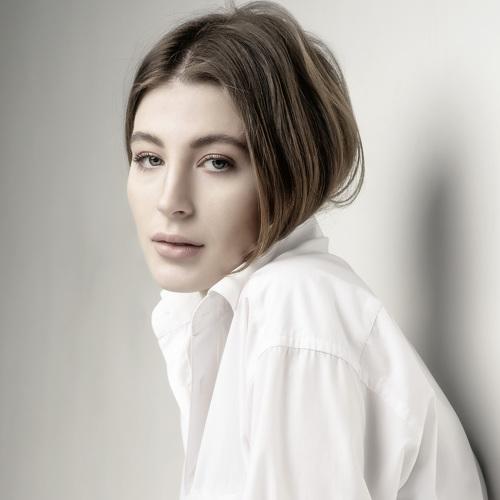 Алина