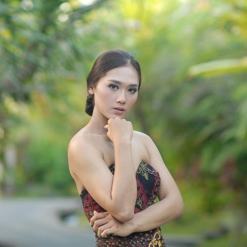 Beauty and Traditional dress