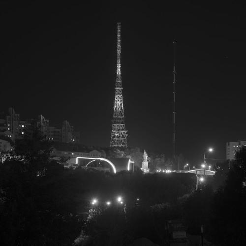 Две телевышки одного города