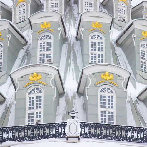 Вверх