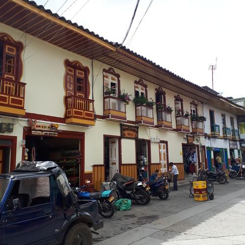 Columbia. Pereira. Eclecticism.