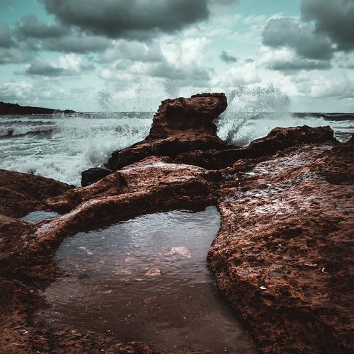 crashing waves