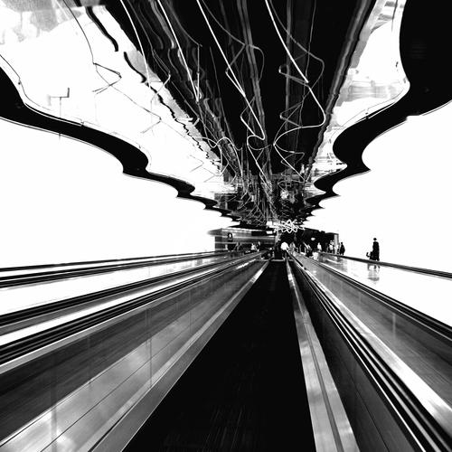 Beyond the threshold or 90 minutes to Heaven...