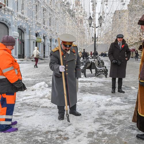 Личный пример.