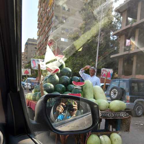 Saluting merchant