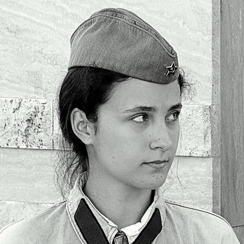 Был месяц- май,,,