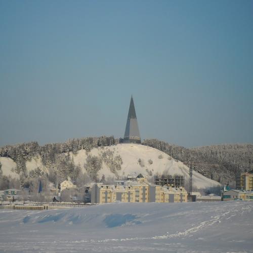 Самаровская гора со стелой