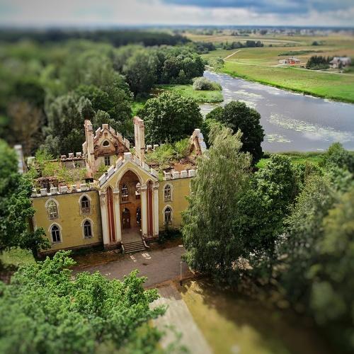 Manor of Shadows
