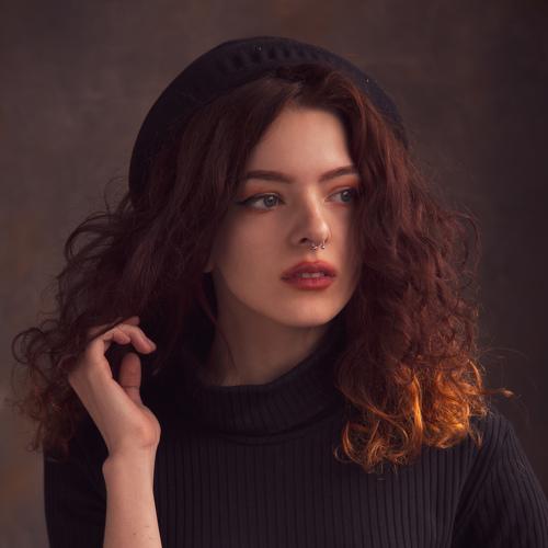 Полина