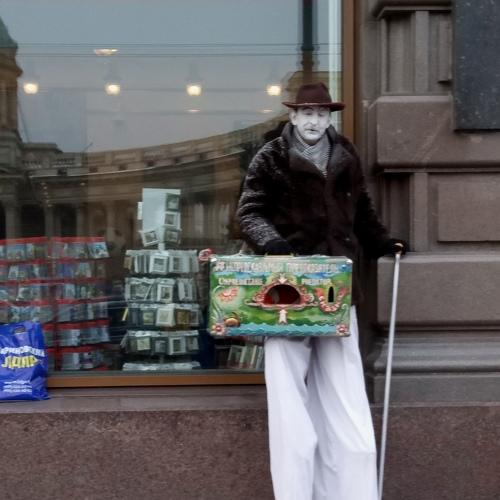Непредсказуемый предсказатель.