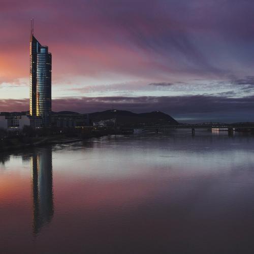 Прекрасный закат в Вене