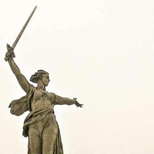 Позвала