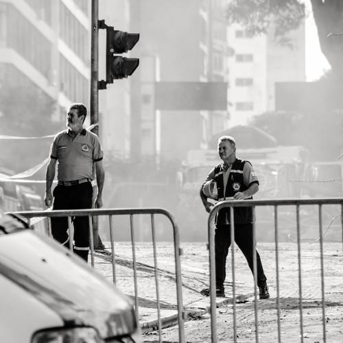 Bombeiros e Salva- Vidas na tragédia no Largo Paissadu