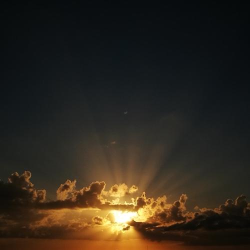 TINGKO'S SUNRISE