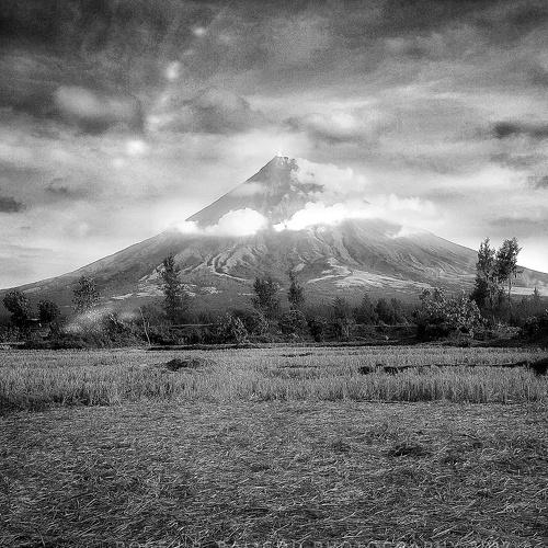 "Mayon Volcano"