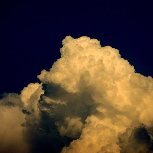 The sky of clouds