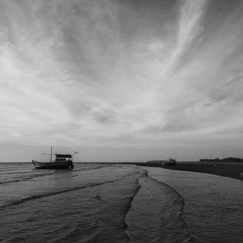 | Boat Beneath Beauty |