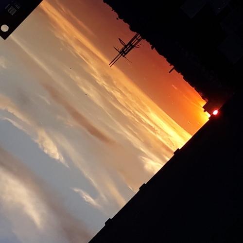 Simetrico Sunset