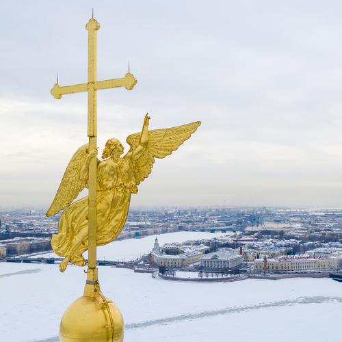 Ангел над городом