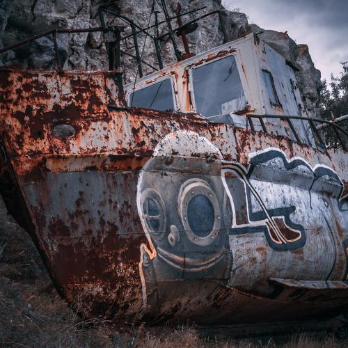 Списанное судно