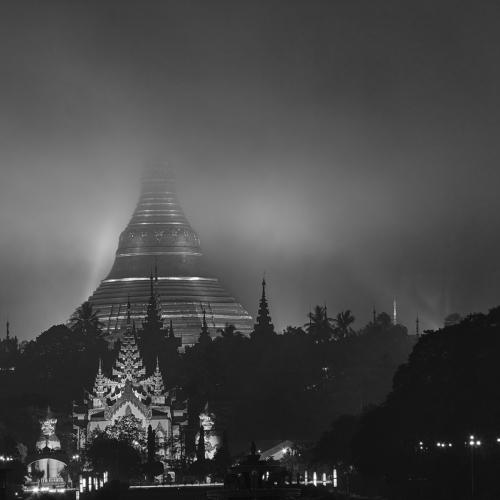 Night view of Shwedagon Pagoda