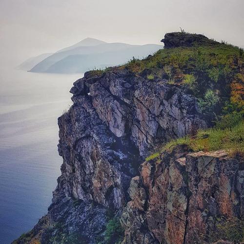 Утро на Байкале