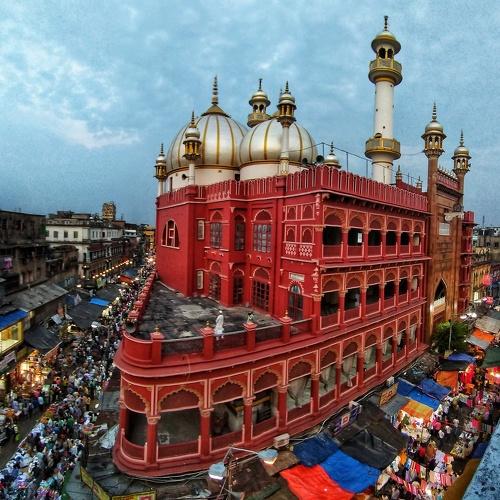 Glimpses of Nakhoda Mosque