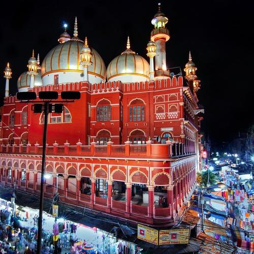 Glimpses Nights at Nakhoda Mosque