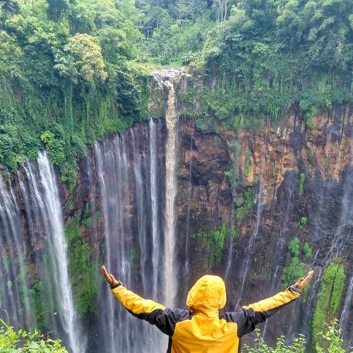Tumpak sewu waterfall