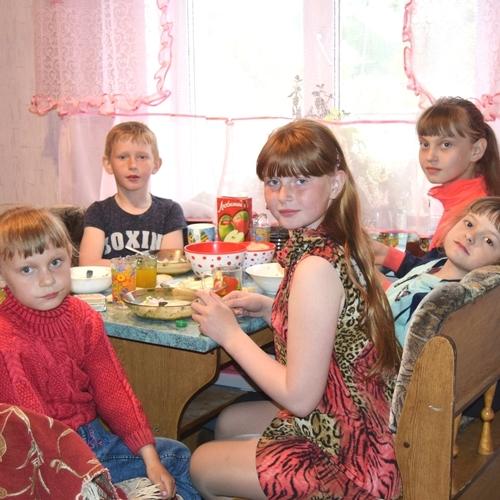 Родные, двоюродные, троюродные  братья  и  сёстры