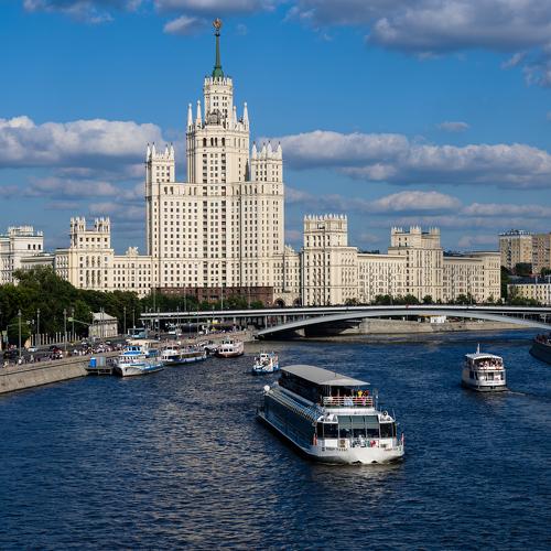 Высотка на Котельнической набережной