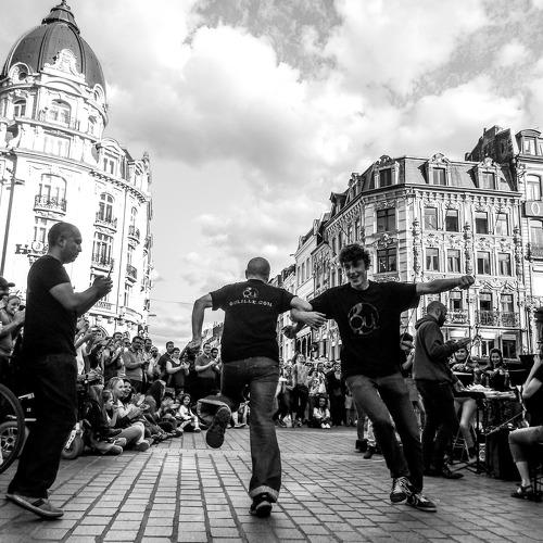street music performance