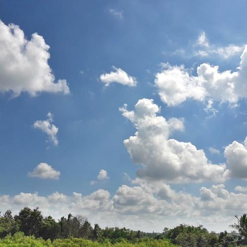Landscape of cloudy sky.