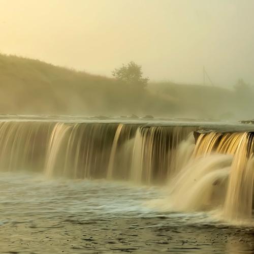 Водопад на реке Тосна. Россия. Ленинградская область