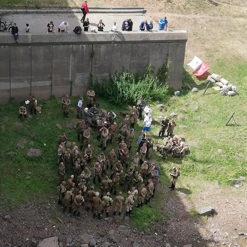 Русские солдаты перед боем за мост Блохина (Витебск)