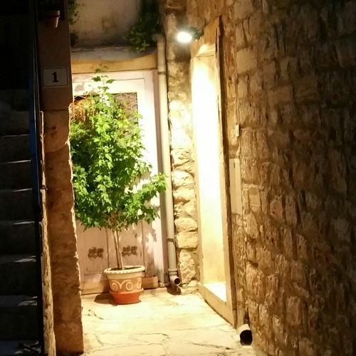 Darkness lighting