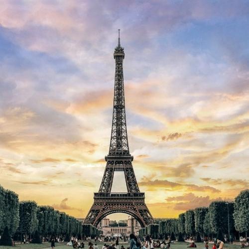 Magic shine in Paris