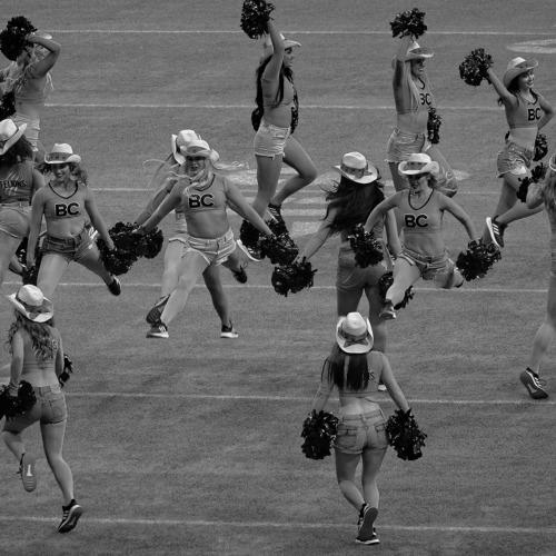 Peak dance performance