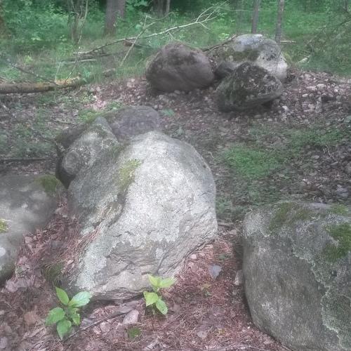 Лик на камне