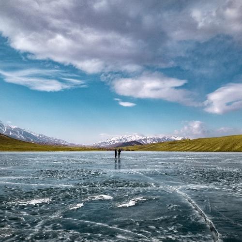 Mountain winter lake