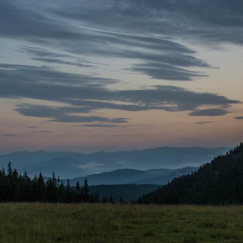 Горы те же волны, только очень медленные