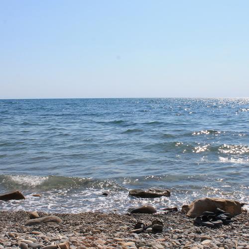 море