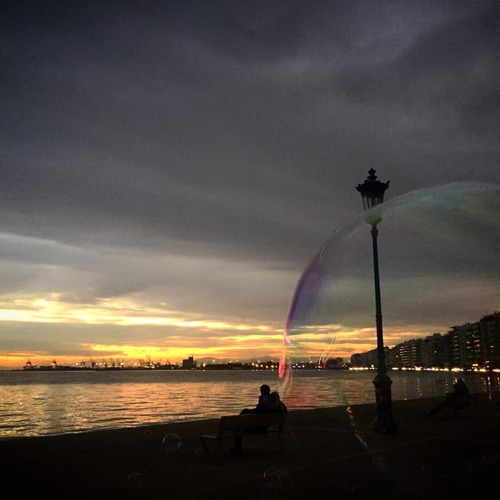 BUBBLES SUNSET