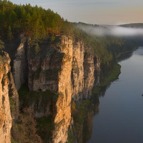 Утро на реке Ай