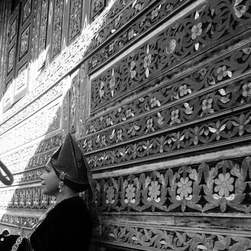 Mix culture ( Minang and Papua )