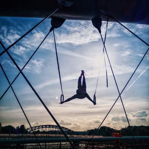 Statue in the air
